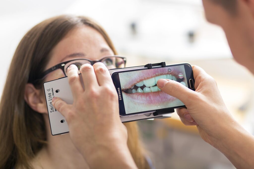 Zahnärzte und Patientin